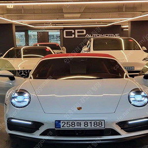 포르쉐 중고 911중고 카레라 4S 카브리올레 중고 포르쉐 흰색 2023년식 3,916km 카레라 4 GTS 카브리올레 중고자동차
