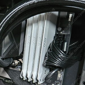 Oloy ddr4 3600 cl14 (8gb×2),4000 cl16 (8gb ×2) 팝니다.