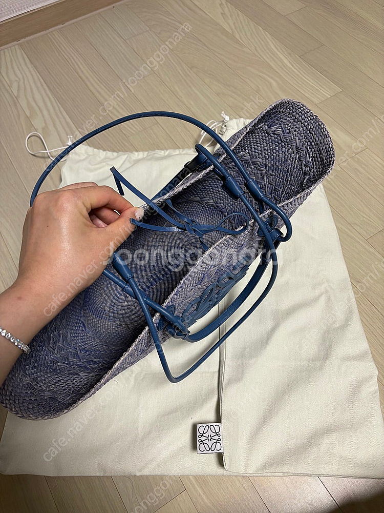 로에베 라탄백 버킷백--1