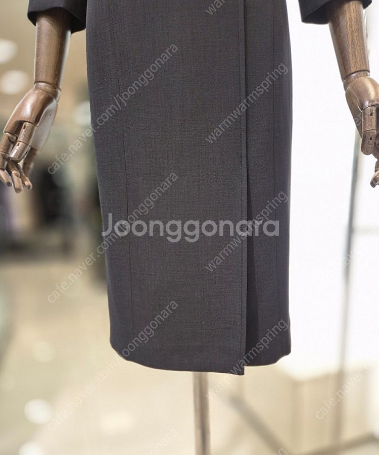 (새상품) 모조에스핀 카라 원피스 블랙55 듀엘 오즈세...--7