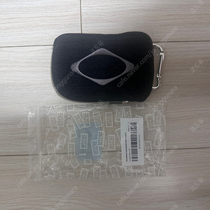미스치프 롬버스 카라비너 미니 파우치 차콜