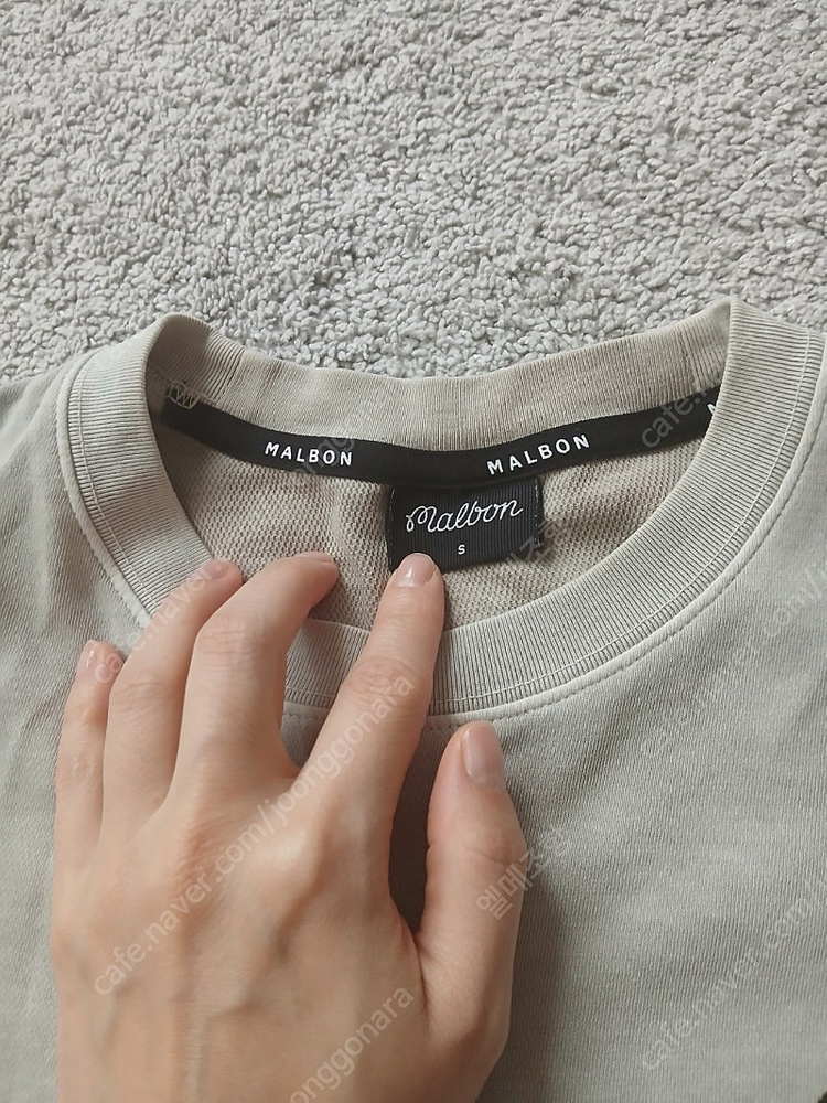 말본 여성 반팔티셔츠 판매해요--1