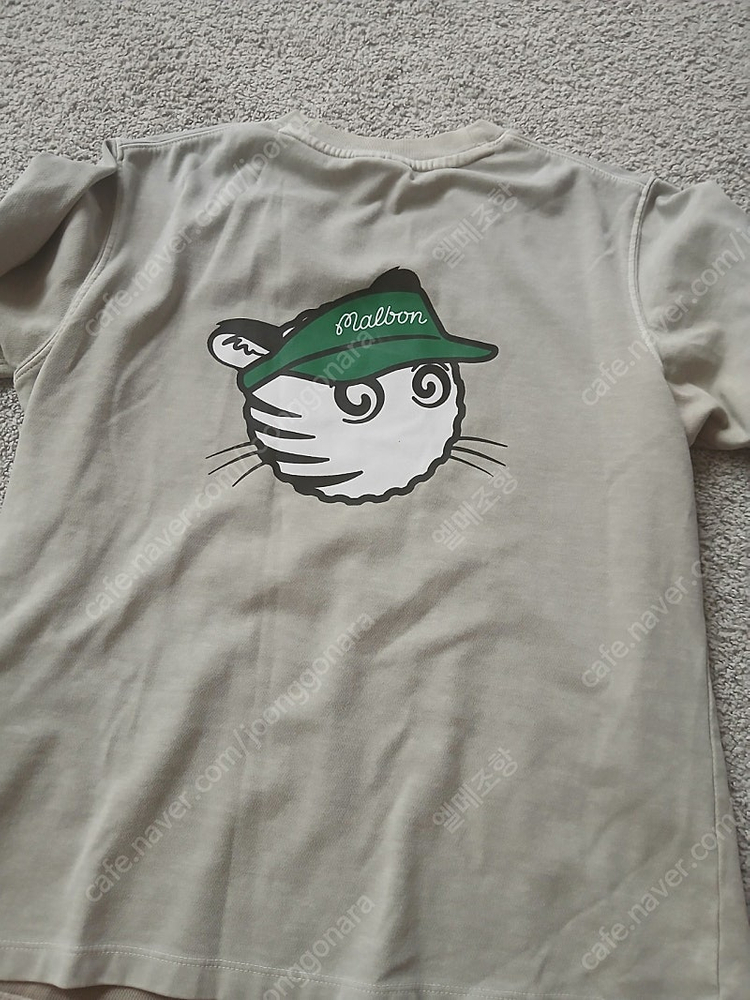 말본 여성 반팔티셔츠 판매해요--2