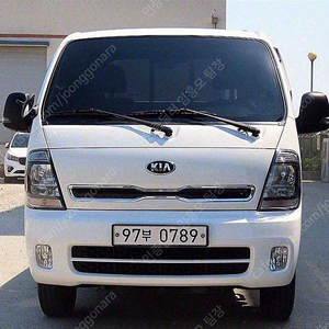 중고트럭 매매 더 뉴 봉고3 1톤 카고 4륜 중고화물차매매 흰색 2020년식 24,735km 1.0톤/킹캡/초장축 GL 개인사업자 차량구매