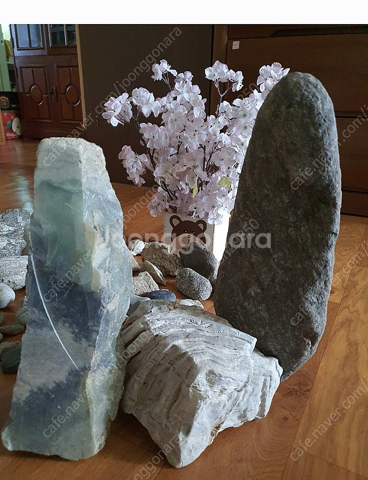 (갖다드림)조경 특이한 예쁜돌 정원인테리어 깨끗함 꽤많...--0