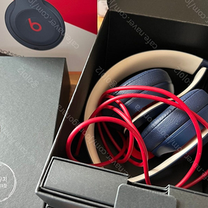 Beats solo3 wireless Navy 블루투스 헤드셋 판매합니다. (배송비 별도)