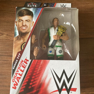wwe 피규어들 팝니다.