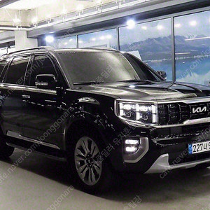 기아 모하비 중고차 기아 중고차 검정색 2023년식 16,693km 4WD 마스터즈 7인승 중고자동차