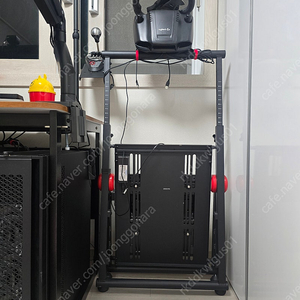 트러스트마스터 TH8A + T-Lcm + 거치대 팝니다.
