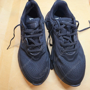 fila 휠라 운동화 240mm 입니다.