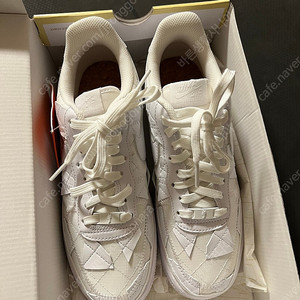 (정품 새상품) 나이키 x 빌리 아일리시 에어포스 1 로우 SP 트리플 화이트 / DZ3674-100