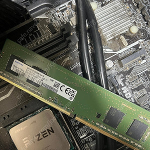 라이젠 3400g 램 시금치 8개 2개 메가박스 파워 500w 메인보드 a320 컴퓨터 케이스 1개 최저가..