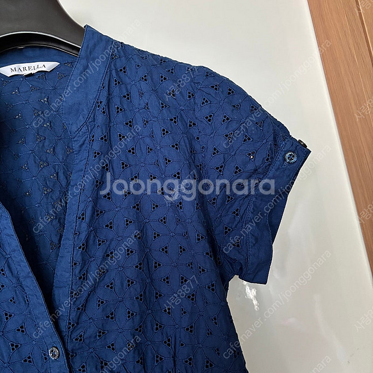 막스마라 마렐라 펀칭 아일렛 퍼프 러블리 블라우스 올드...--6