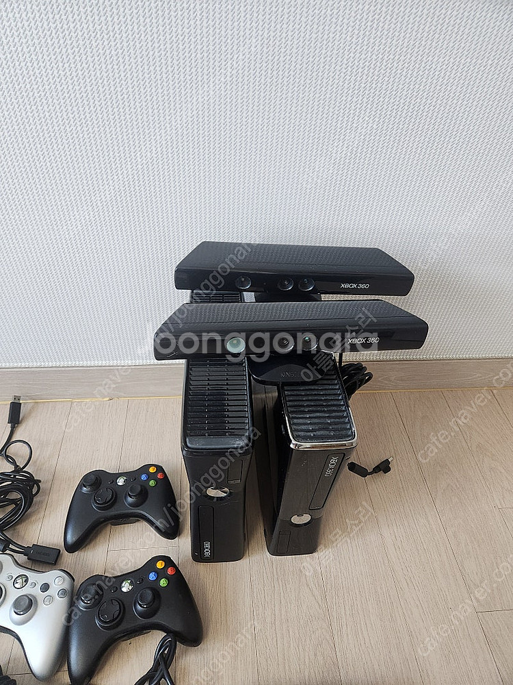 XBOX360 2대(전원 아답터 1), 키넥트 2대, ...--4