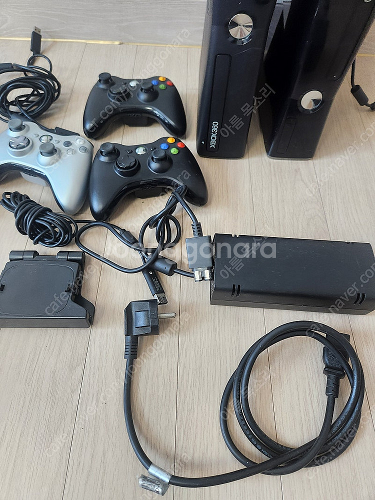 XBOX360 2대(전원 아답터 1), 키넥트 2대, ...--5