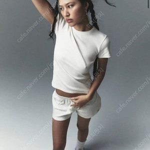 글로니 Glowny 반팔 G CLASSIC FITTED TEE WHITE