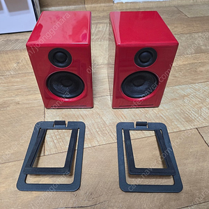 오디오엔진 A2+Wireless BT 스피커 + 받침대 판매합니다.