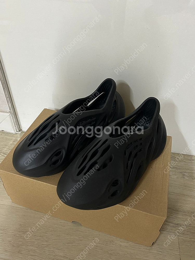 아디다스 이지폼러너 오닉스 275--2