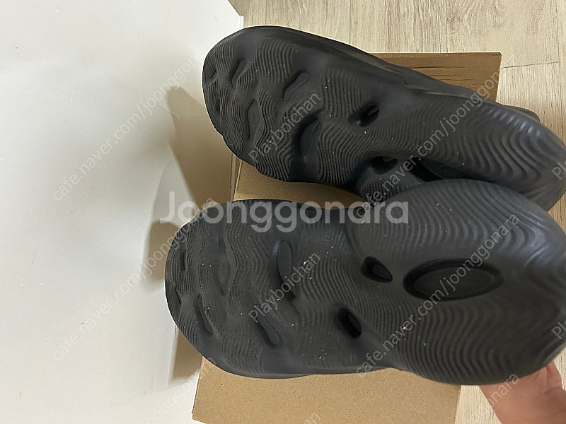 아디다스 이지폼러너 오닉스 275--3