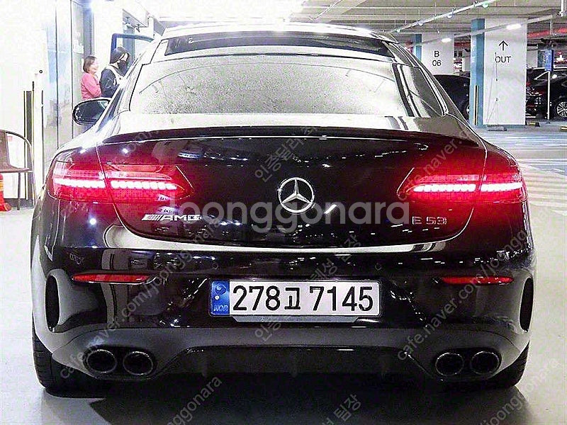 벤츠 인증중고 E클래스 중고차 검정색 2023년식 20...--5