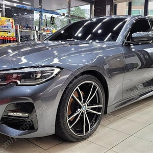 BMW 3시리즈 중고 BMW 3시리즈 중고차 할부 회색 2021년식 36,433km 320d M 스포츠 중고자동차