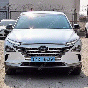 현대 넥쏘 중고차 흰색 2021년식 37,387km 모던 전국최대규모