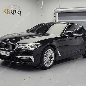 BMW 5시리즈 중고 BMW 530i 중고 검정색 2020년식 530i 럭셔리 플러스 중고차구매