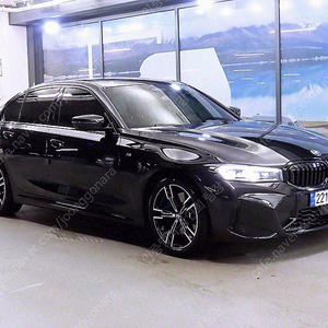 BMW 3시리즈 중고 BMW 중고 BMW 3시리즈 중고차 할부가능 검정색 2025년식 4,482km 320i M 스포츠 개인사업자 차량구매