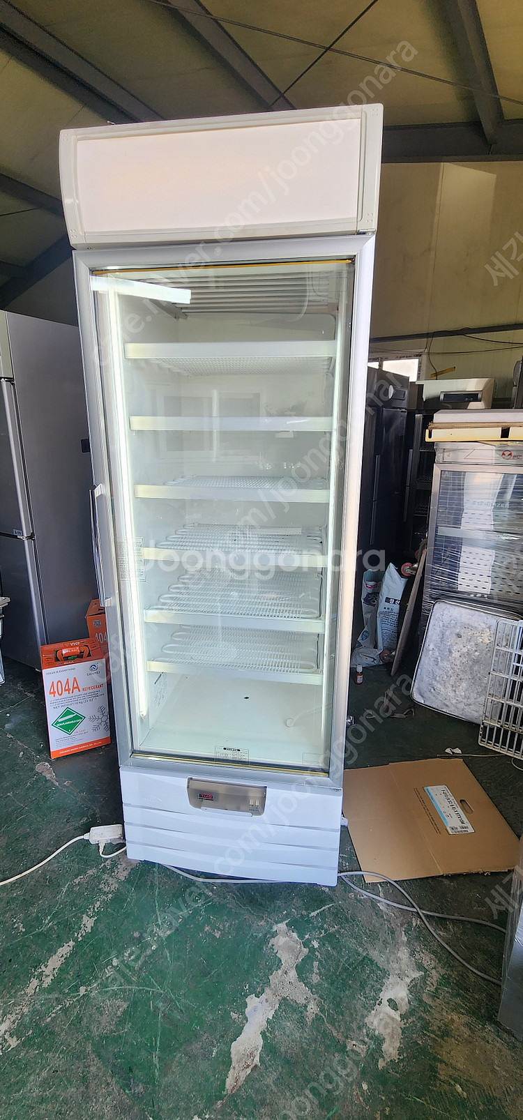 [판매] 업소용수직냉동고 간냉식수직냉동고 음료쇼케이스 쇼케이스 숙성고 컵냉동고--9
