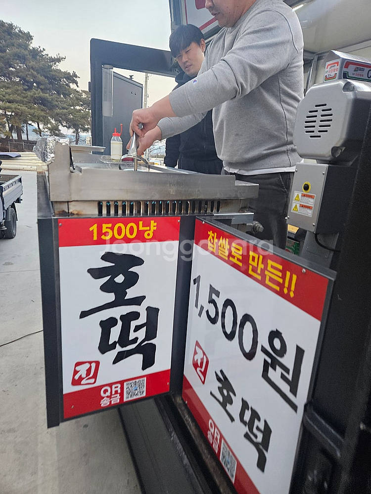 호떡 푸드트럭 판매합니다. 2400만원 (자동호떡기계설...--4
