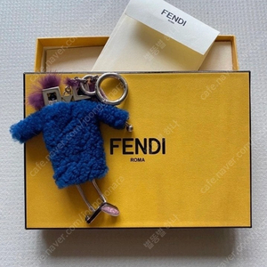 펜디(Fendi)의 백참 겸 키링 정품