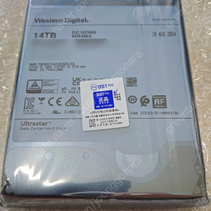 WD 헬륨 HDD HC550 7200/512M 14TB 기업용 AS 5년 미개봉 팝니다.