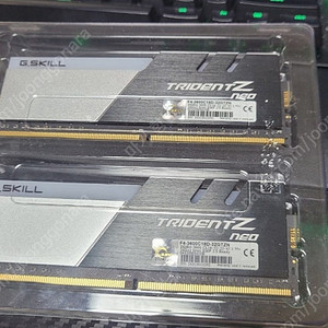 gskill f3-3600c18d 32gtzn 32기가램팝니다