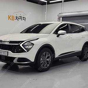 흰색 스포티지 중고 시세 스포티지 중고차 1.6 가솔린 4WD 시그니처 최저가 중고차 중고리스추천 4,724 km