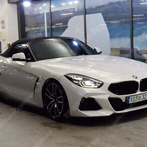 BMW Z4 중고 흰색 2021년식 72,717km sDrive 20I M 스포츠 중고차 할부가능
