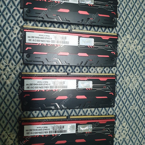 AVEXIR DDR4-3000 튜닝램 4개