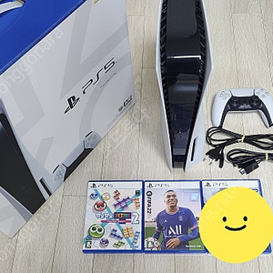 PS5 게임기 디스크 버전 풀 패키지 정리 합니다. (타이틀3장포함 40만 / 협의가능)
