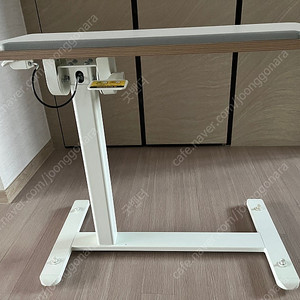 양방향 각도 조절 사이드 테이블