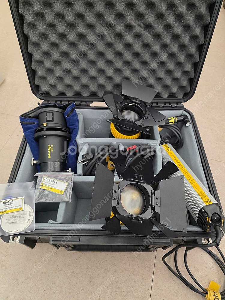 데도라이트 DLED7-BI-E 90W 조명 세트 팝니다...--0