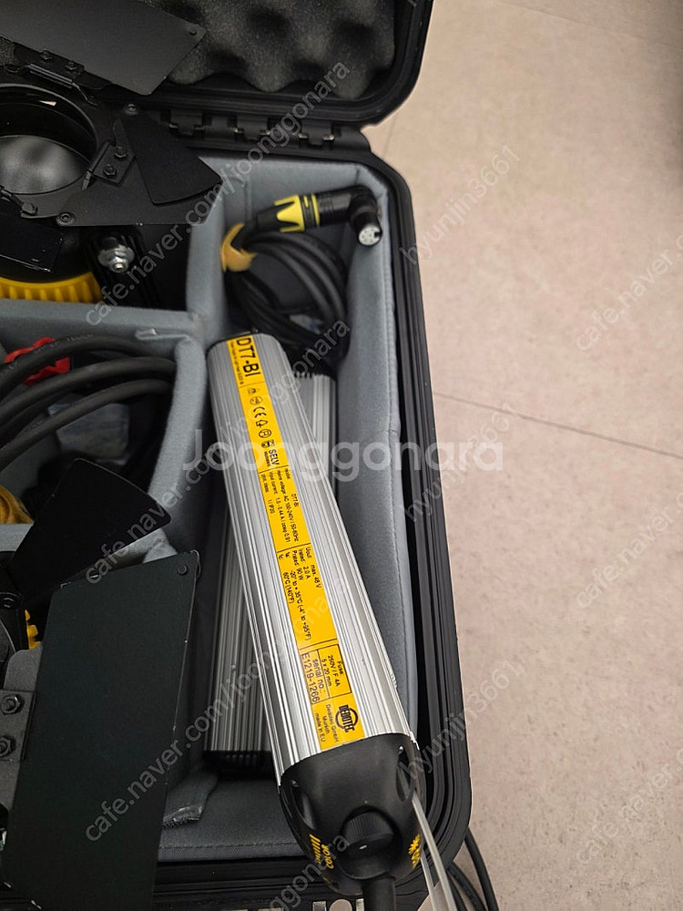 데도라이트 DLED7-BI-E 90W 조명 세트 팝니다...--2