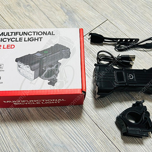 자전거 라이트 잔량확인가능 C타입충전 12구 LED(쿠팡최저가 29,900원)