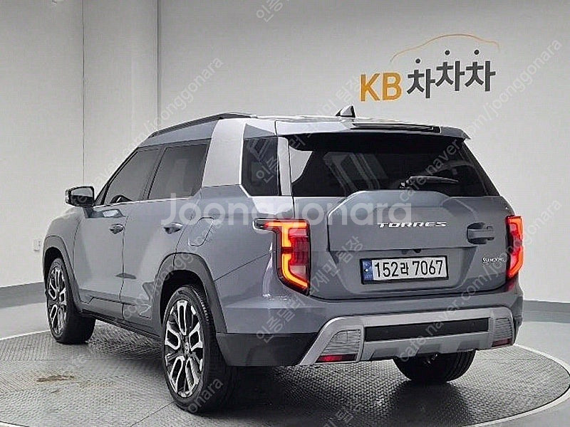 토레스 중고 구매 쌍용 중고차 회색 2023년식 33,047km 1.5 GDI-T 2WD T7 꼼꼼한 차량점검--3
