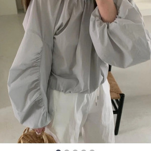 셔링 퍼프 볼륨 블라우스
