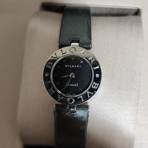 불가리 BVLGARI 비제로원 불랙다이얼 올리브그린밴