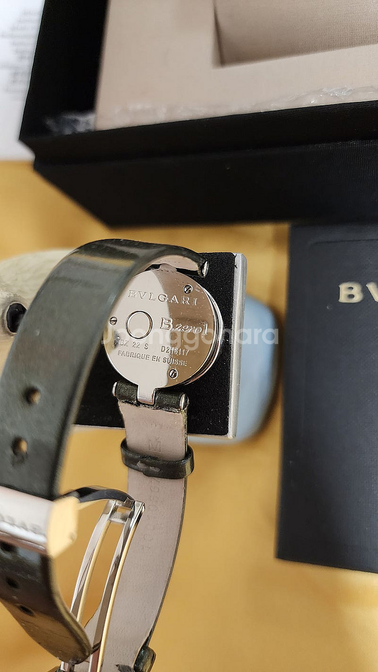 불가리 BVLGARI 비제로원 불랙다이얼 올리브그린밴--4