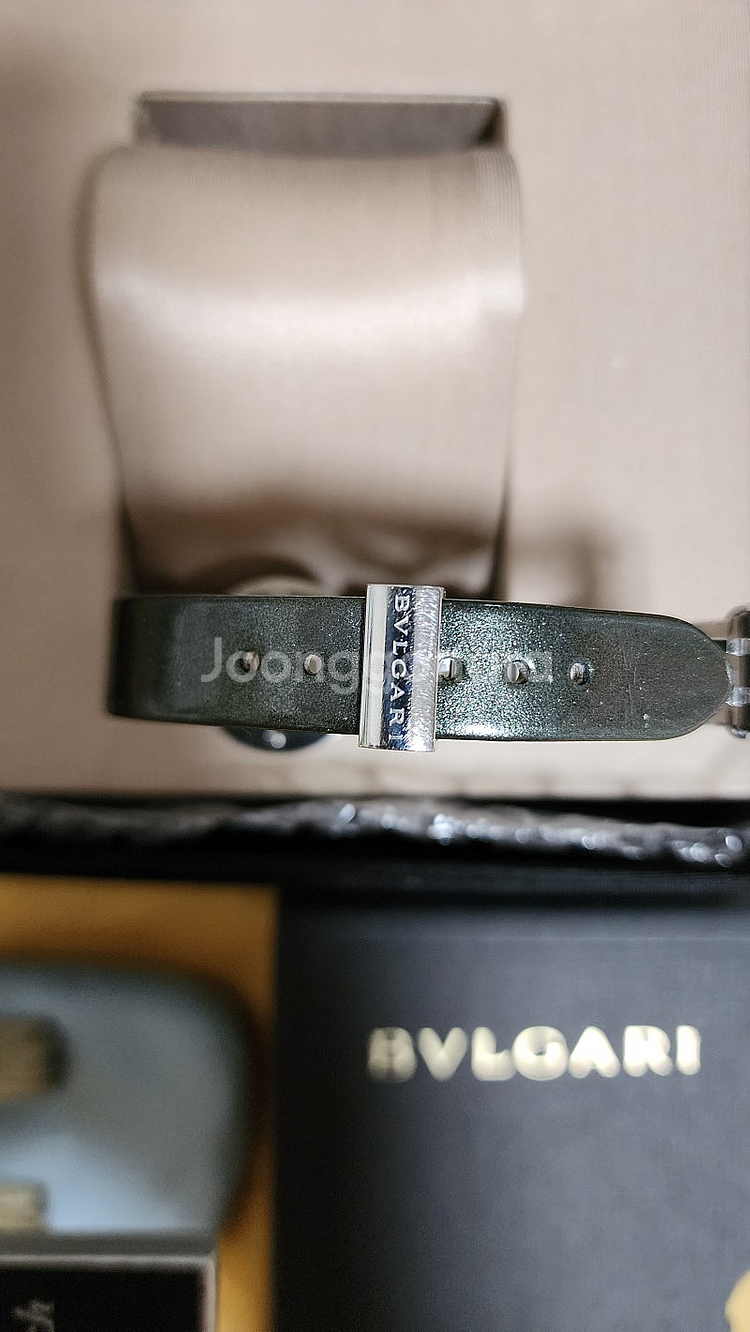 불가리 BVLGARI 비제로원 불랙다이얼 올리브그린밴--6