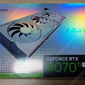 컬러풀 RTX 4070 Ti super ULTRA 화이트