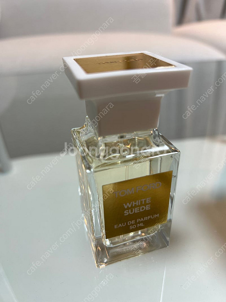 톰포드 화이트스웨이드 50ml 팝니다--2