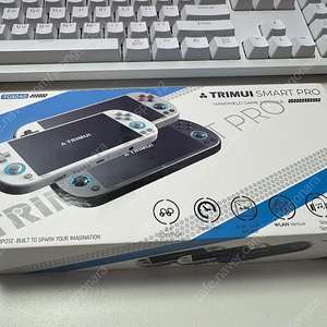 TRIMUI SMART PRO 레트로 게임기 새제품 팝니다