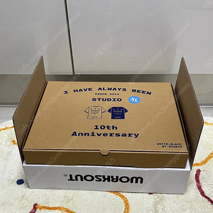아이앱 스튜디오 10주년 반팔 티셔츠 XL 새상품 판매합니다.